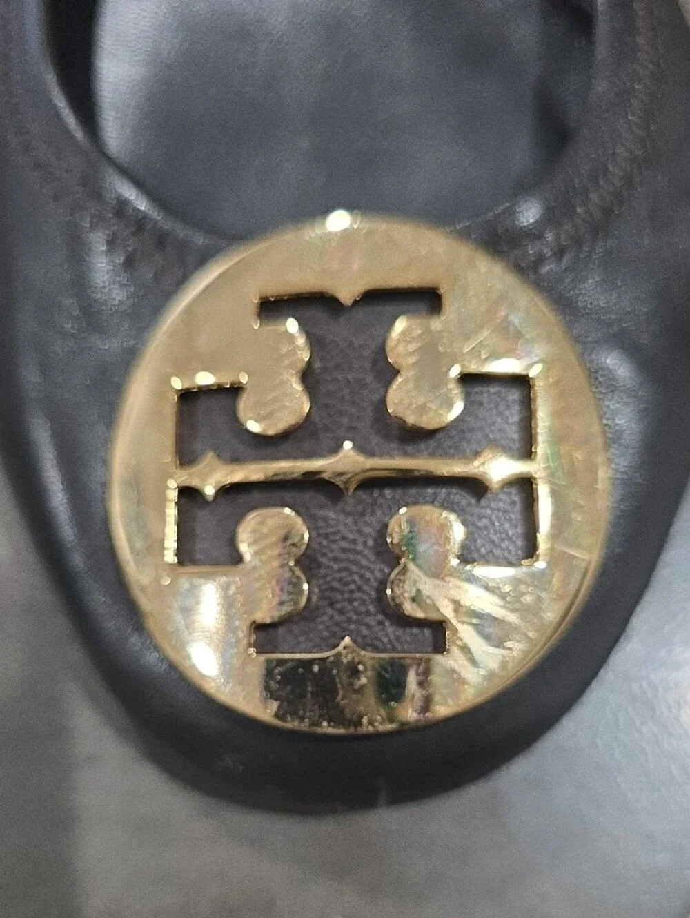 Tory Burch Reva Black Leather Ballet Flats Gold Logo Medallion Scrunch Back Shoe